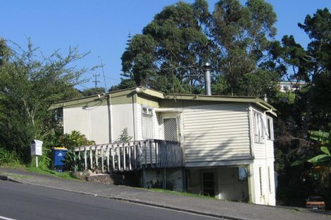 Photo of property in 2/6 Hogans Road, Glenfield, Auckland, 0629