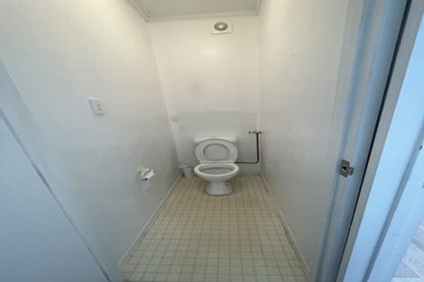 Photo of property in 23 Downsview Road, Pakuranga Heights, Auckland, 2010