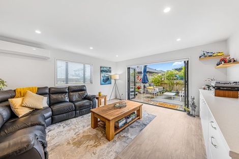 Photo of property in 8 Makete Crescent, Hobsonville, Auckland, 0618