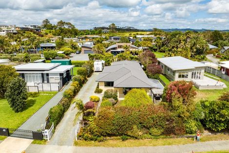 Photo of property in 46 Seabreeze Road, Mangawhai Heads, Mangawhai, 0505