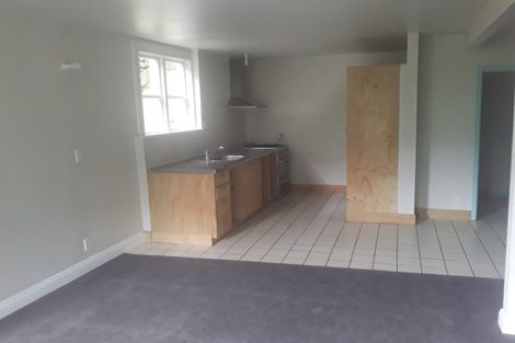 Photo of property in 10 Moana Road, Kelburn, Wellington, 6012