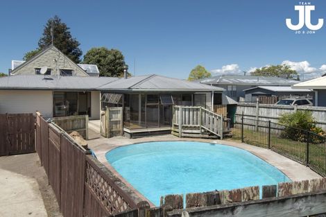 Photo of property in 6a Queen Road, Bellevue, Tauranga, 3110
