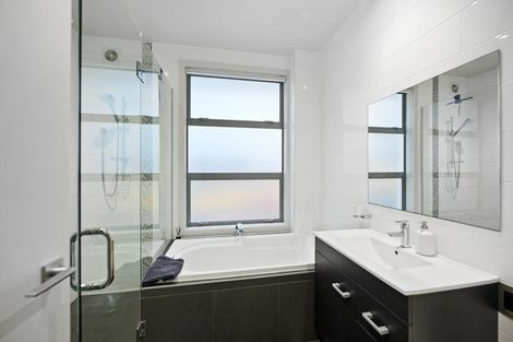 Photo of property in 32 Mangatawhiri Road, Omaha, Warkworth, 0986