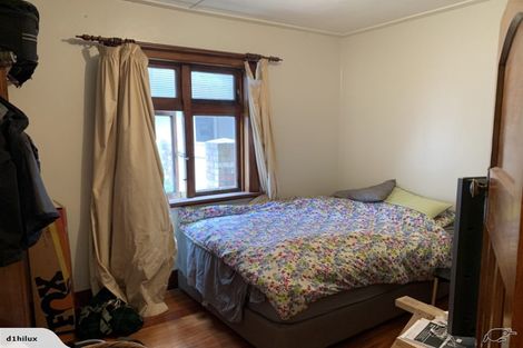 Photo of property in 3 The Parade, Island Bay, Wellington, 6023