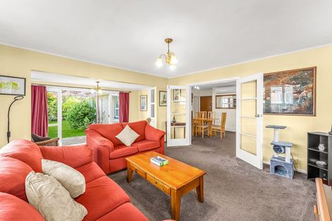 Photo of property in 34 Dunedin Street, Redwood, Christchurch, 8051