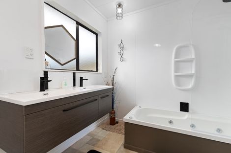 Photo of property in 35 Tui Pa Road, Te Aroha, 3392