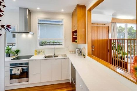 Photo of property in 10 North Terrace, Westshore, Napier, 4110