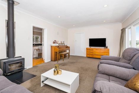 Photo of property in 121 Stredwick Drive, Torbay, Auckland, 0630