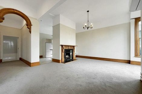 Photo of property in 16 Lawrence Street, Newtown, Wellington, 6021