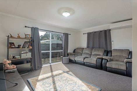 Photo of property in 60 Newton Place, Westbrook, Palmerston North, 4412
