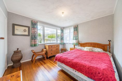 Photo of property in 130 Stokes Valley Road, Stokes Valley, Lower Hutt, 5019