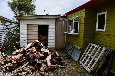 Photo of property in 13 Wharf Road, Karamea, 7893