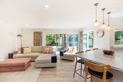 Photo of property in 12 Truscott Grove, Awapuni, Palmerston North, 4412