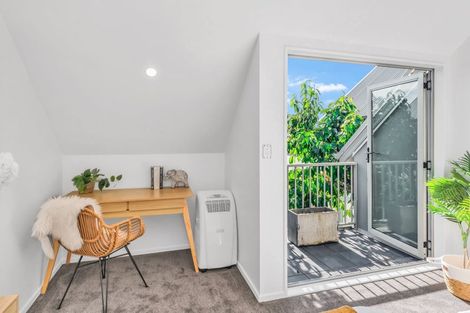 Photo of property in 4/1010 Colombo Street, St Albans, Christchurch, 8014