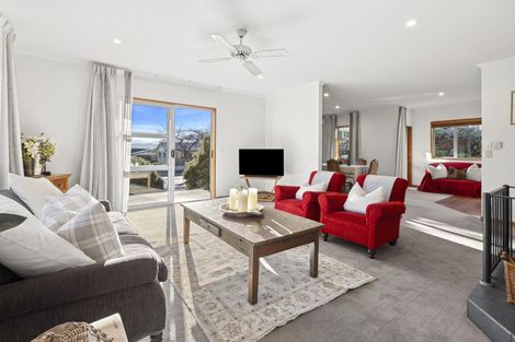 Photo of property in 81 Meadowstone Drive, Wanaka, 9305