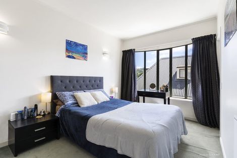 Photo of property in 566m Adelaide Road, Berhampore, Wellington, 6023