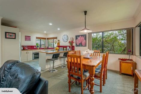 Photo of property in 15 Woburn Place, Takaro, Palmerston North, 4412