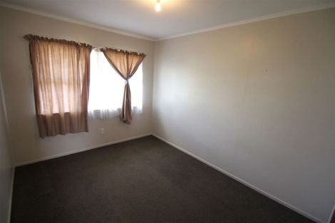 Photo of property in 124 Robertson Road, Mangere East, Auckland, 2024