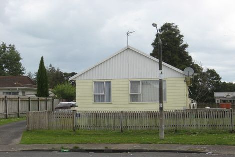 Photo of property in 11 Pawa Place, Manurewa, Auckland, 2102