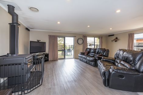 Photo of property in 16 Camleigh Close, Kaiapoi, 7630