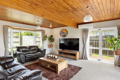 Photo of property in 4 Hunter Way, Otumoetai, Tauranga, 3110