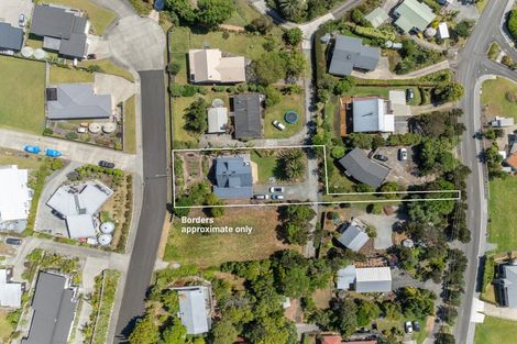 Photo of property in 8 Haekaro Lane, Cable Bay, 0420