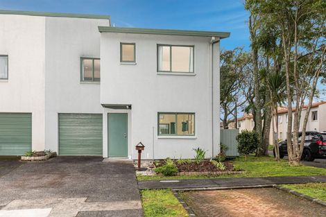 Photo of property in 16 Vitex Lane, Henderson, Auckland, 0612