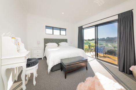 Photo of property in 34 Golf Vue Place, Castlecliff, Whanganui, 4501