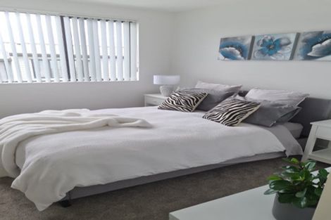 Photo of property in 40 Bight Road, Long Bay, Auckland, 0630