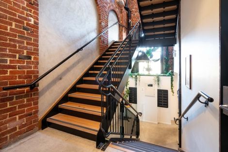 Photo of property in 3/5 Jetty Street, Dunedin Central, Dunedin, 9016