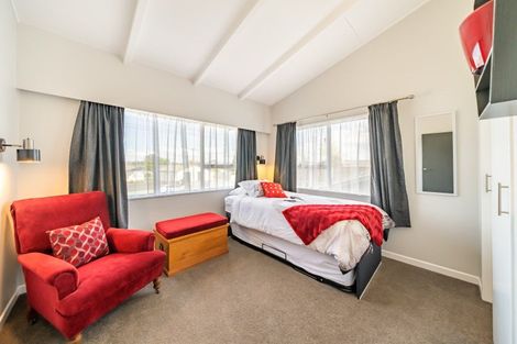 Photo of property in 37 Oak Street, Masterton, 5810