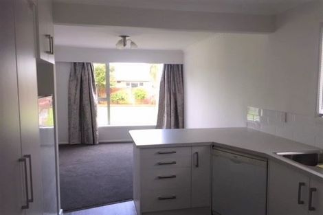 Photo of property in 72 Withells Road, Avonhead, Christchurch, 8042