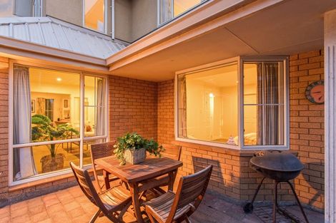 Photo of property in 89 Peer Street, Ilam, Christchurch, 8041