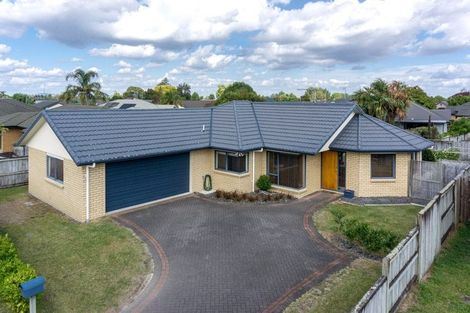 Photo of property in 132 Rototuna Road, Rototuna, Hamilton, 3210