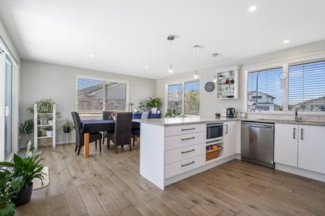 Photo of property in 3 Jeffs Way, Papamoa Beach, Papamoa, 3118