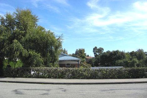 Photo of property in 6-8a Avenue Road, West End, Timaru, 7910