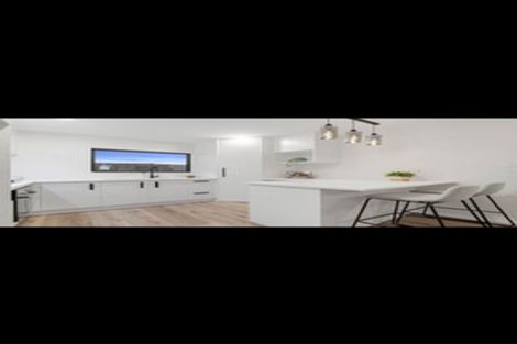 Photo of property in 67b Hutchinsons Road, Bucklands Beach, Auckland, 2014