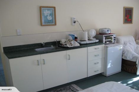 Photo of property in 17 Beech Court, Welcome Bay, Tauranga, 3175