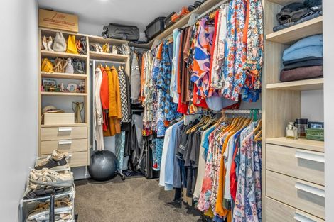 Photo of property in 20 Maffeys Road, Mount Pleasant, Christchurch, 8081