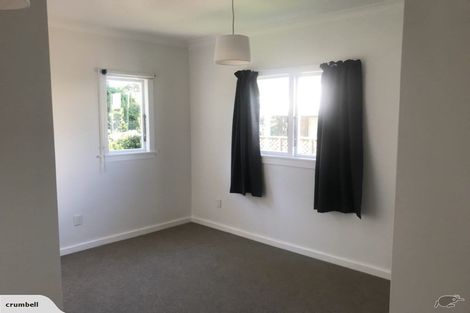 Photo of property in 19a Ropiha Street, Fitzroy, New Plymouth, 4312