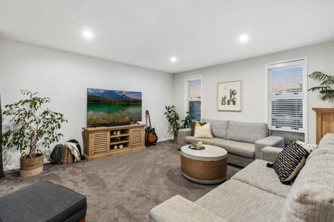 Photo of property in 95 Sandhurst Drive, Papamoa Beach, Papamoa, 3118