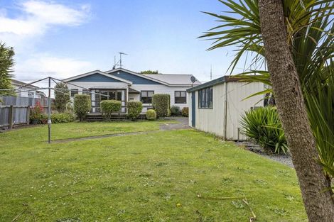 Photo of property in 86 Albion Street, Hawera, 4610