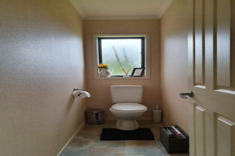 Photo of property in 78 Koraha Road, Kumeu, 0892