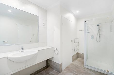 Photo of property in 59a-b Wynyard Crescent, Fernhill, Queenstown, 9300