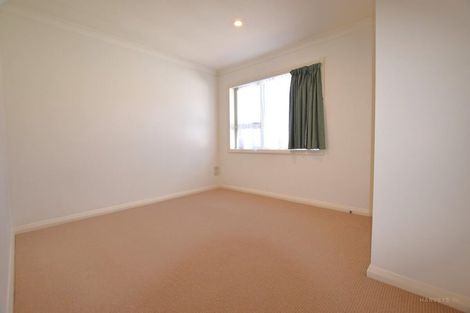 Photo of property in 14 Provence Esplanade, Te Atatu Peninsula, Auckland, 0610