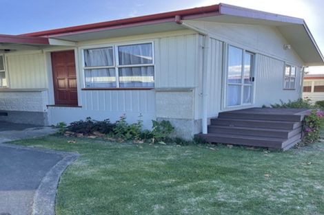 Photo of property in 17 Durham Avenue, Tamatea, Napier, 4112