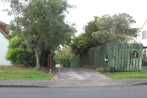 Photo of property in 1/16 Widmore Drive, Massey, Auckland, 0614