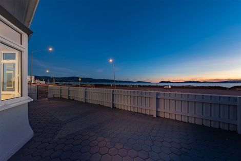 Photo of property in 155 The Esplanade, Petone, Lower Hutt, 5012