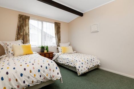 Photo of property in 4 Te Arawa Place, Welcome Bay, Tauranga, 3112