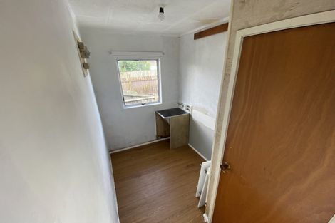 Photo of property in 14 Balwyn Place, Clendon Park, Auckland, 2103